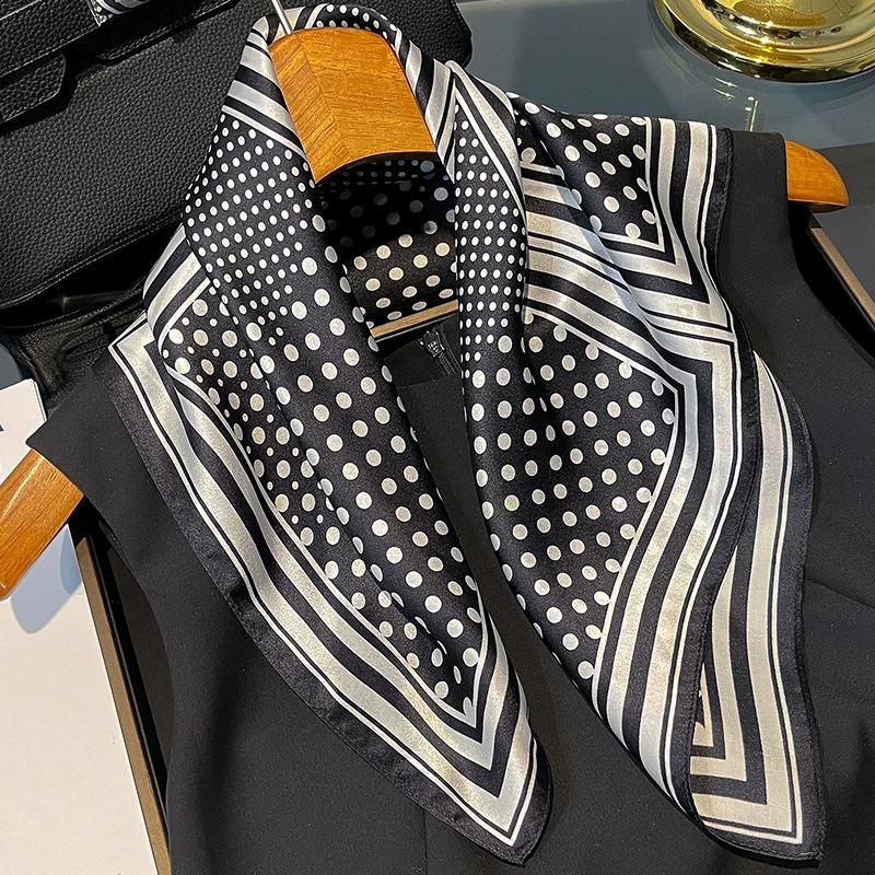 New 100% Natural Real Silk Scarf Women Bandana Square Scarves Wrap Kerchief Mulberry Spring Fashion Luxury High Quality Hijab