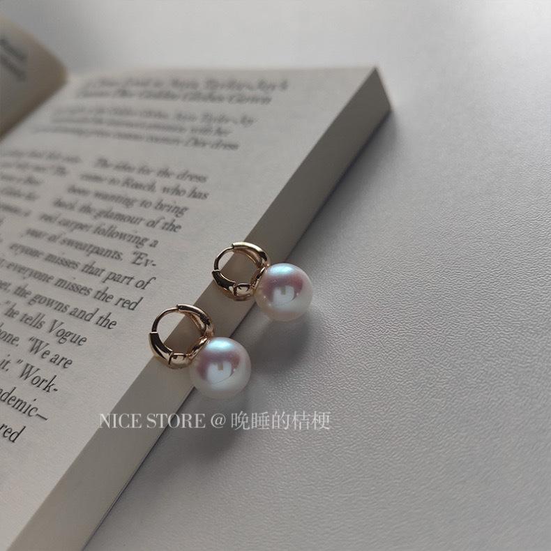 

French high-end homemade Japanese pink pearl ear buckle retro small fragrant temperament versatile earrings autumn and winter gold-plated copper