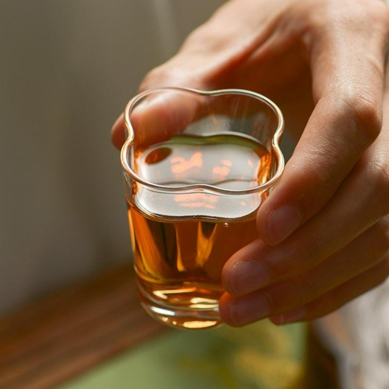 Japanese Style Glass Teacup Creative Handmade Kung Fu Tea Cups Chahai Heat-Resistant Transparent Small Teacup Drinkware New