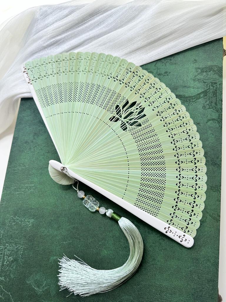 Women's Small Folding Fan, New Chinese Style, Portable Folding Full Bamboo Fan, Ancient Style, Suitable for Cheongsam, Hanfu, and Dance