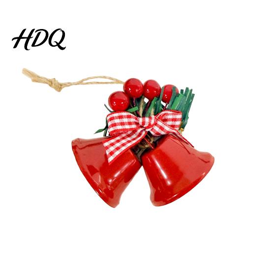 Reusable Festive Home Accents Christmas Bell Hanging Ornament Red Gold Pine Cone Wreath Decor Retro Pastoral Style Baubles for Tree Rustic Farmhouse