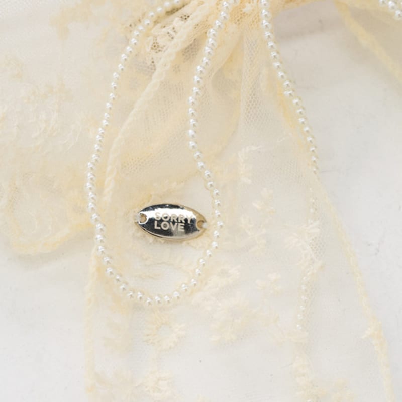 SORRY TOO MUCH LOVE Lace Pearl Ribbon Hair Pin_Ivory
