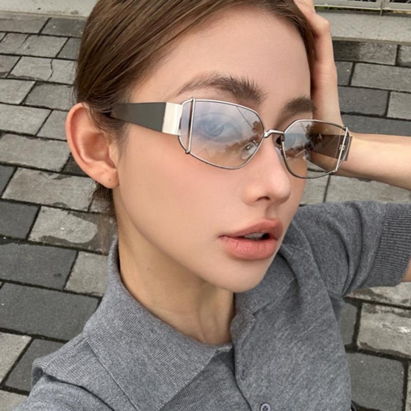 Women's sunglasses, square metal sunglasses, fashion sunglasses.