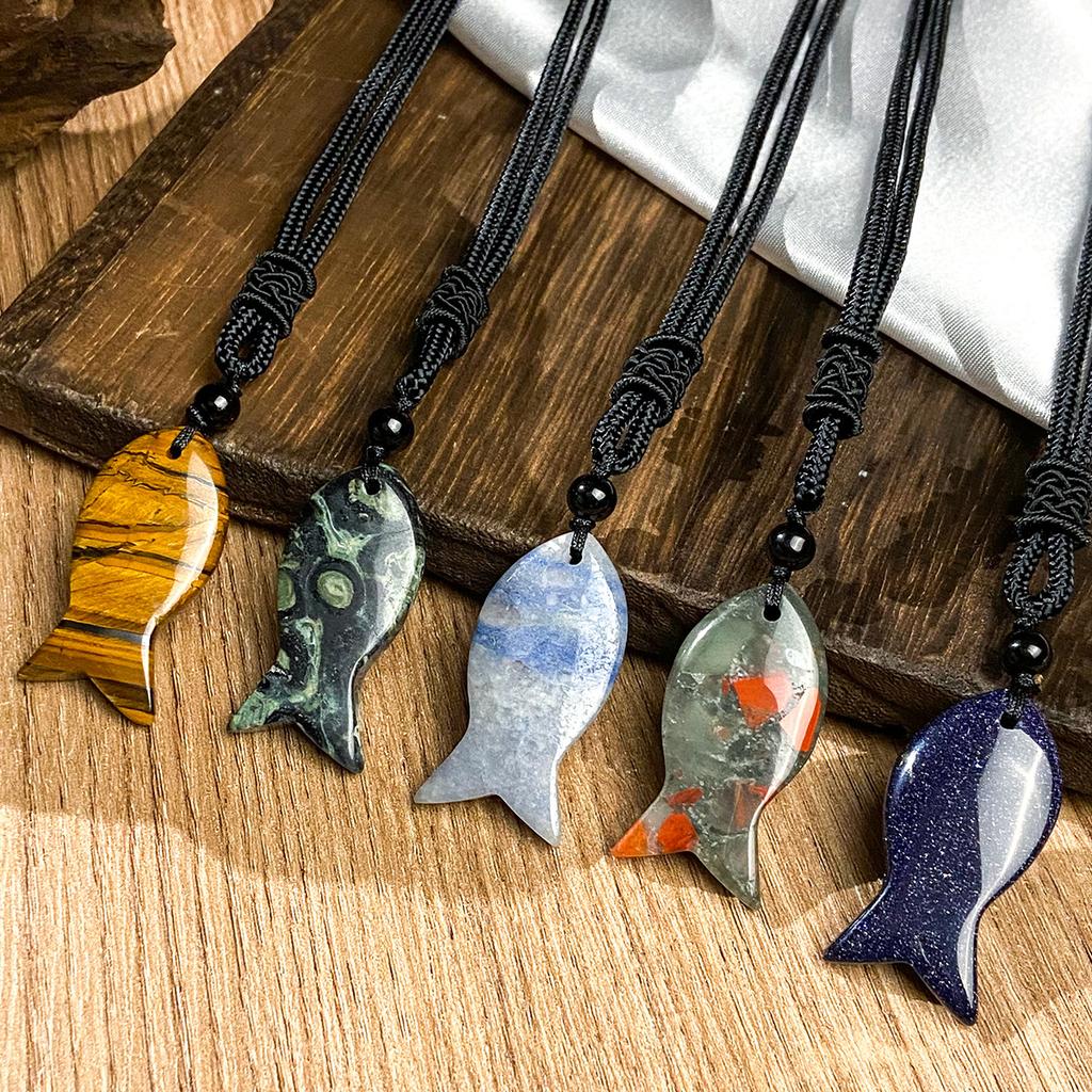 Natural crystal pendant, pink crystal, Dongling, woven fish brand necklace, jewelry