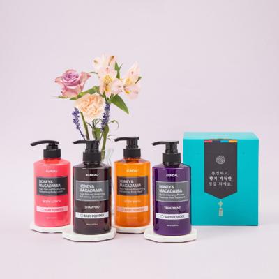 Coffret cadeau de vacances 4 pièces (shampoing + traitement + gel douche + lotion pour le corps) 1+1 (total de 2 ensembles/8 pièces), Cosmétiques coréens au bon parfum