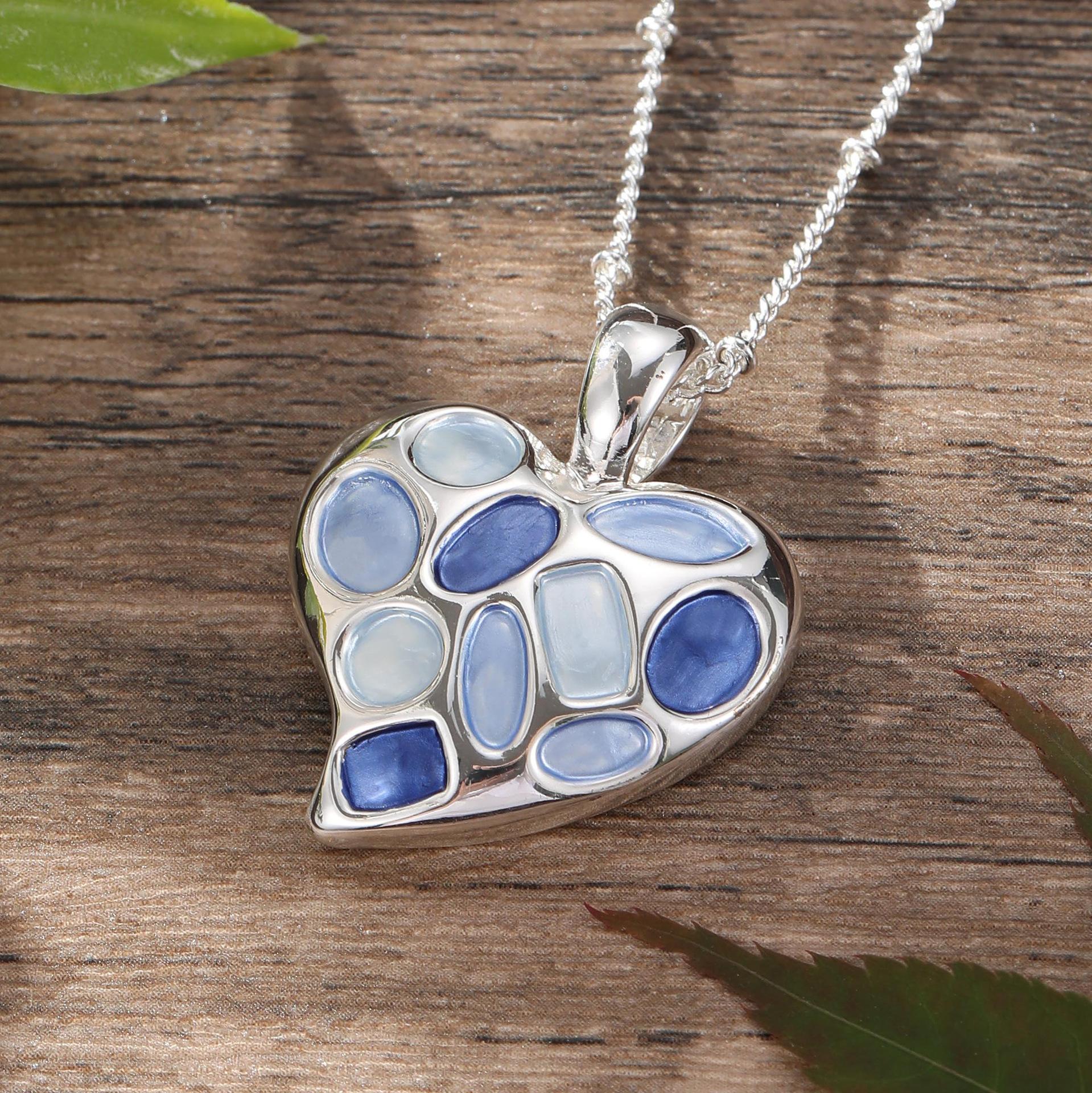 

Новый цвет эмаль любовь маленькая подвеска с простой личностью женская универсальная геометрическая живопись маслом в форме сердца ожерелье