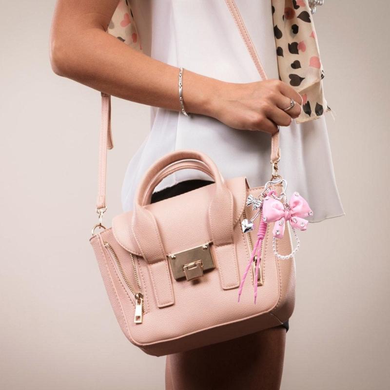 Black Artificial Pearls Bows Bag Accessory Purse Decoration Rope Keychain Adds Style and Sophistication To Any Outfit