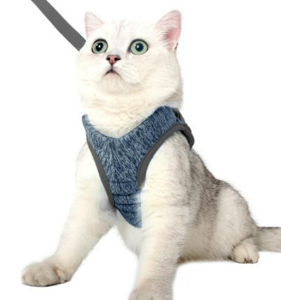 

Надлегка та зручна котяча шлейка з повідцем M (Chest 28-33 cm, 6-9 lbs) світло-сірий колір