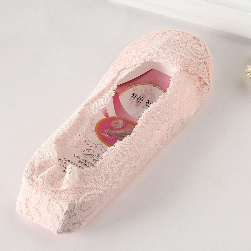 Women Spring and Summer Thin Solid Color Lace Silicone Foot Non Slip Shallow Mouth Invisible Socks