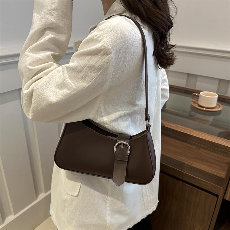 Retro Halbmond-Handtasche für Damen - Herbst 2024 Trend, Einfarbig, Texturiertes Design