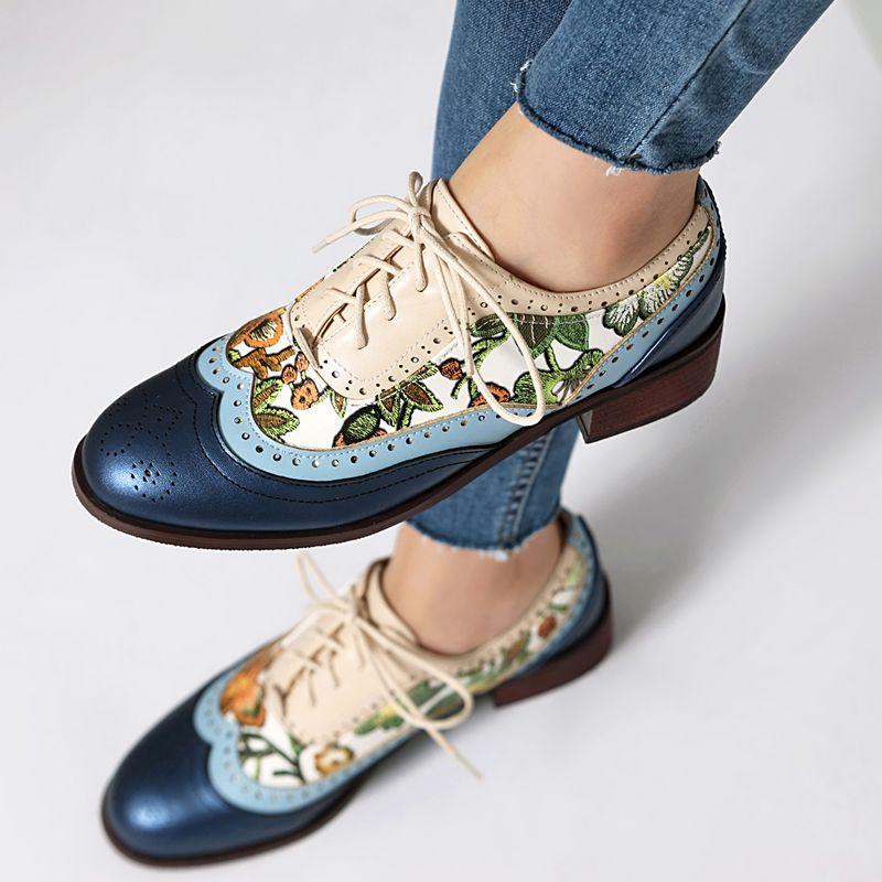 2025 New Design Women Pumps Round Toe Chunky Heels 3.5cm Lace Up Mixed Color Flower Plus Size 41 42 43 Fashion Shoes