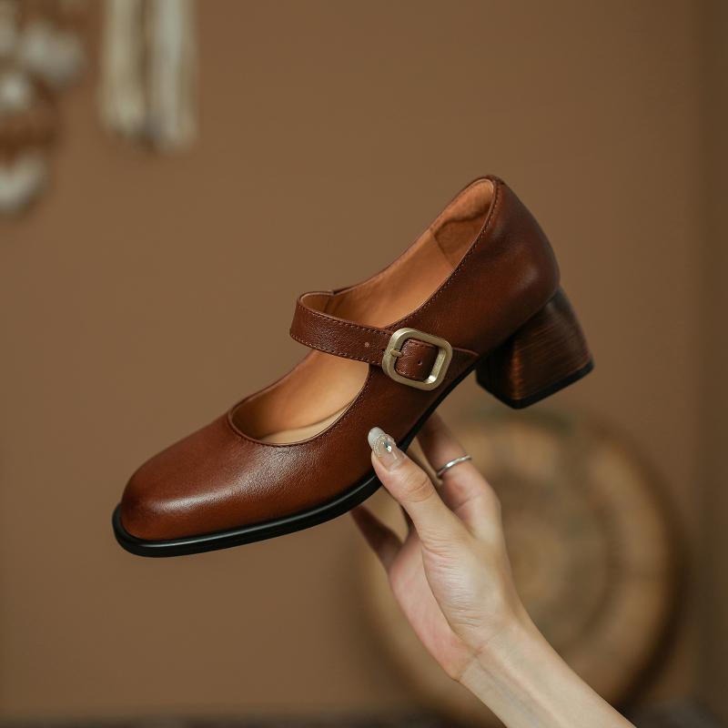 Kvalitní pravá kůže Dámské Lodičky 2024 Jaro Léto Retro Styl Stručné Tlusté Podpatky Přezka Boty Žena Běžné boty Mary Jane