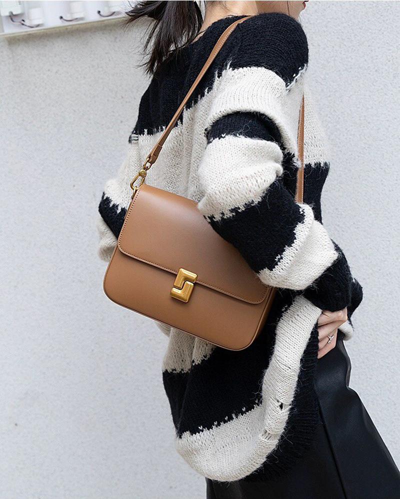 New style tofu bag, high-quality and stylish genuine leather women's bag, shoulder bag, crossbody bag, small square bag.