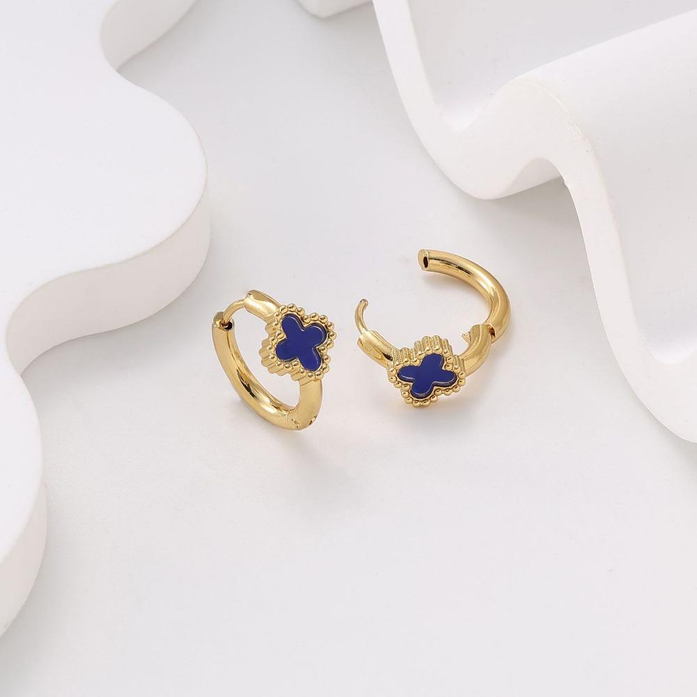 Titanium Steel Versatile Hoop Earrings Fashionable and Sophisticated with Resin-coated Four-leaf Clover Design Women's Earrings