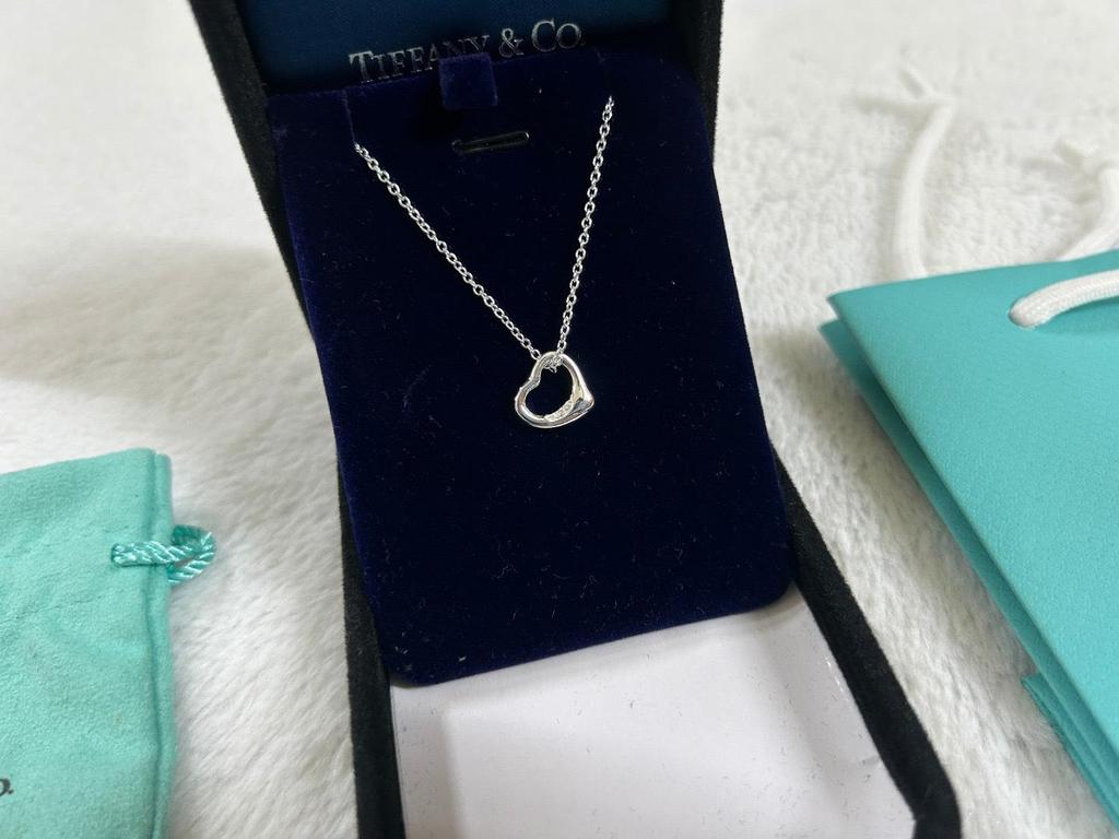 Collar con Colgante de Corazón de Plata de Ley 925 para Mujer Familia T con Diamantes y Esmalte, Cadena Clavicular Azul Clásico, Colgante para Mejor Amiga