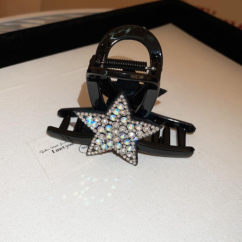 Heart Wave Hair Clip: Fashionable, Fresh, Versatile Shark-Style Accessory