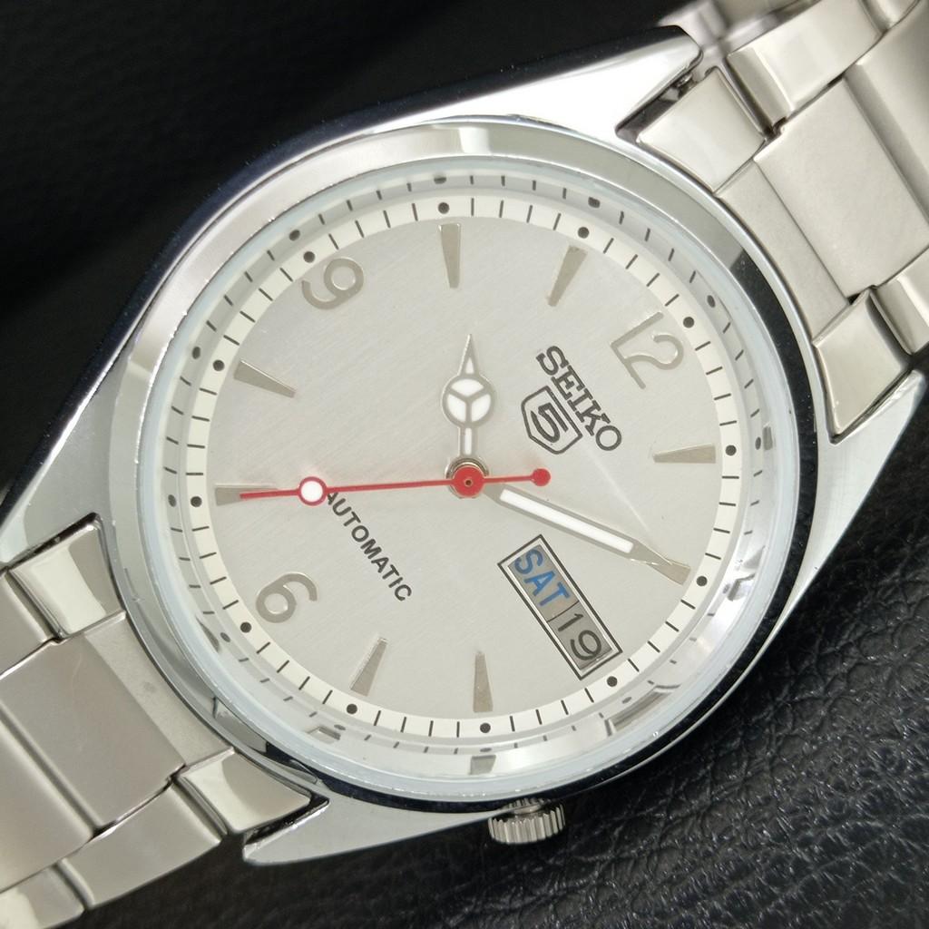 REFURBISHED SEIKO 5 AUTOMATIC VINTAGE JAPAN MENS SILVER DIAL WATCH a446200-1