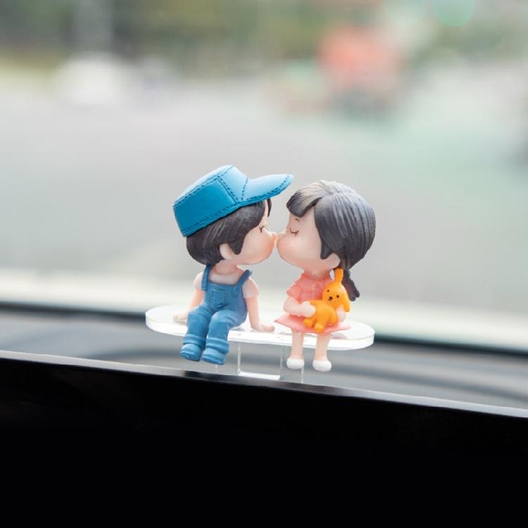 Car Accessory Car Interior Sliding Cartoon Couple Decoration Cute Figurine Ornament Vehicle Interior Accessory