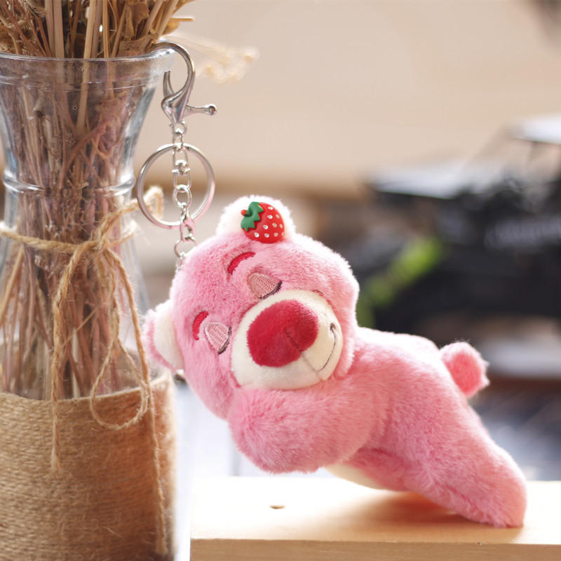 

Милый милый кулон в виде клубничного медведя, плюшевая игрушка, кукла, маленькая праздничная сумка с медведем, подвесное украшение, брелок для ключей, малыш 12cm