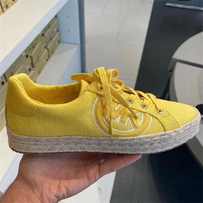 Spring and Autumn Flat Flat Shallow Mouth Fashion Casual Sports Shoes Flat Comfortable Popular Model Lace-up Walking Shoes