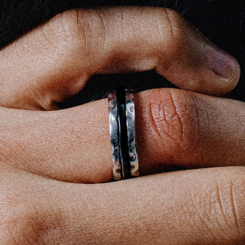 SCALETTO BLACK WSM012 Rough Black Line Ring