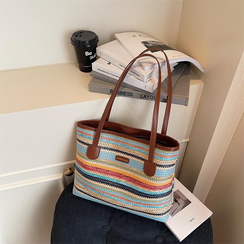 

Weaving high quality soft durable fashion exquisite lightweight commuting outdoor beach crossbody bag shoulder bucket bag різнокольоровий