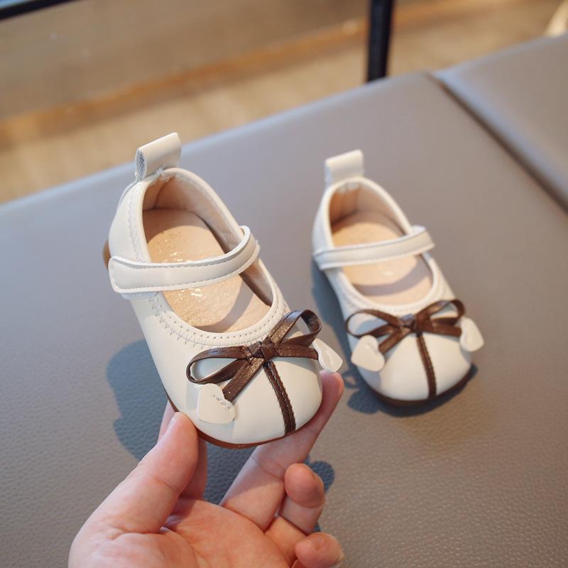 Girls' Bow Soft Sole Princess Toddler Shoes - Spring & Autumn Style, Fashionable Small Leather Baby Shoes