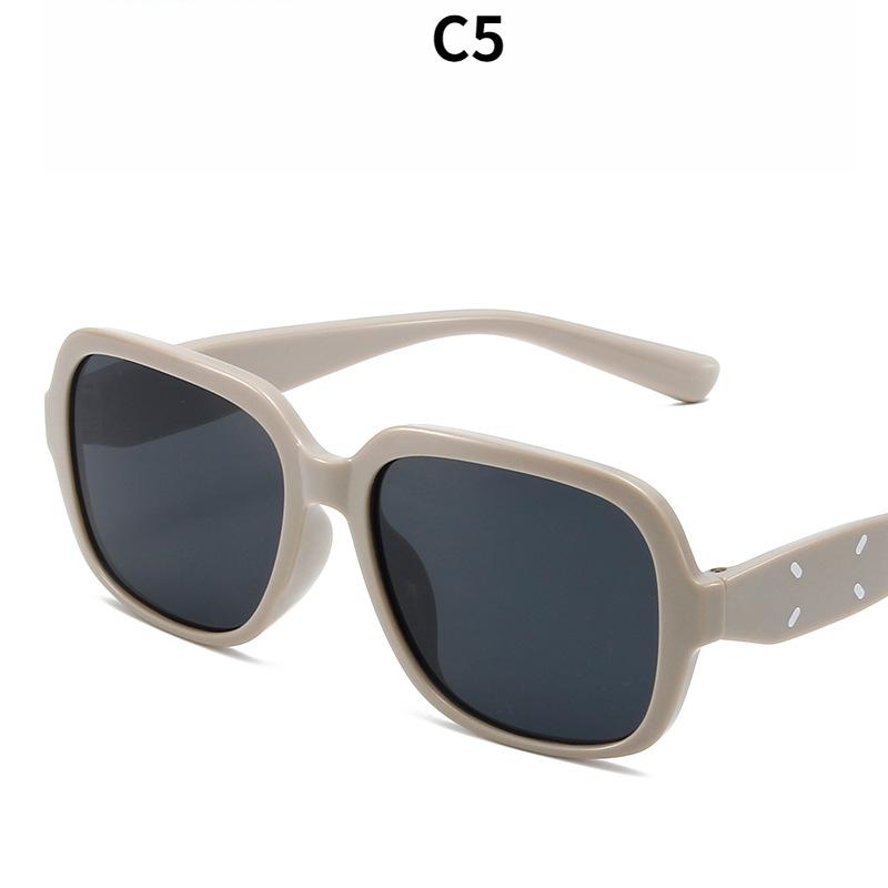Women's sunglasses, fashion square sunglasses.