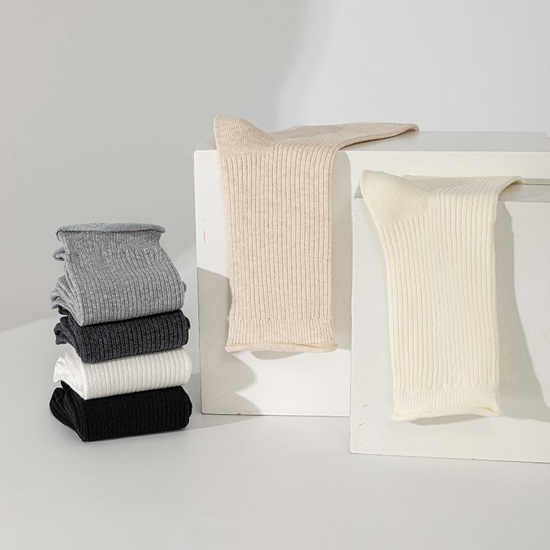 Female Autumn New Solid Color Curled Edge Breathable Wicking In The Tube Pile Pile Cotton Socks