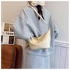 Niche lazy wind oil wax soft leather commuter women's bag casual large capacity dumpling bag fashionable solid color shoulder bag