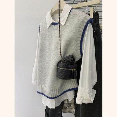 Damen Strickweste im sanften Stil