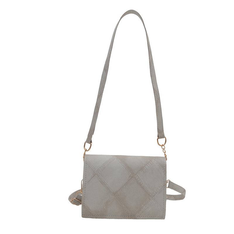 Fashion personality leisure commuter messenger bag fashion shoulder bag 2024 summer new simple fashion small square bag