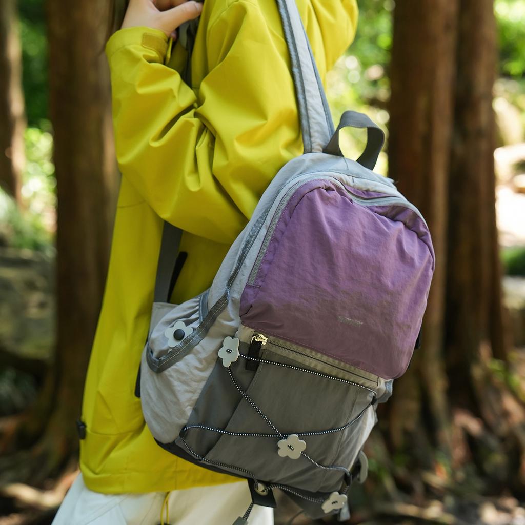 Schoolbag Small backpack Splicing Contrast color Picnic bag Outdoor sports backpack Light commuter bag Student small schoolbag