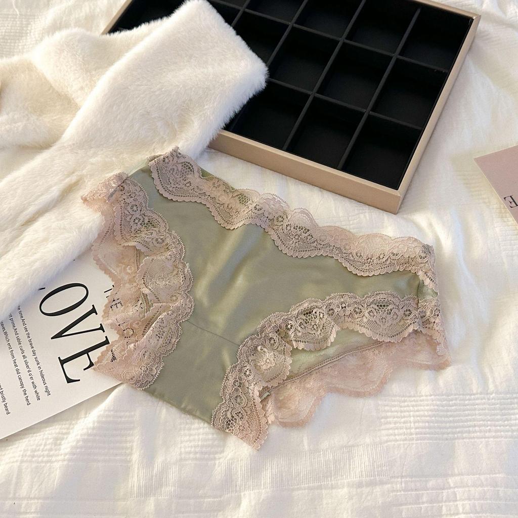 Słodkie i Pożądane Damskie Letnie Koronkowe Bawełniane Majtki z Niskim Stanem Oddychające