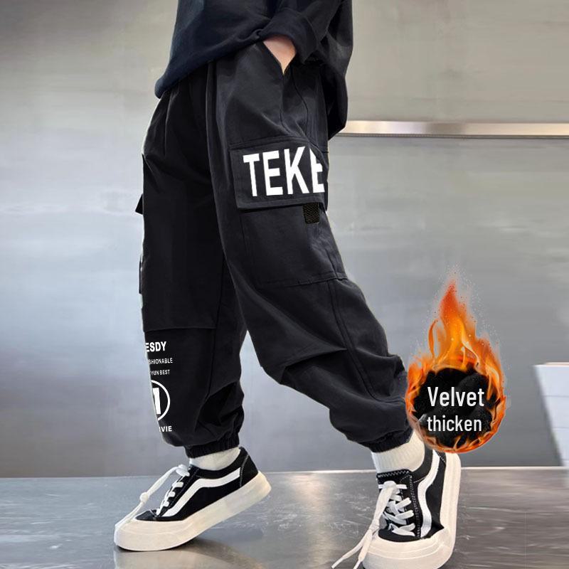 Boys' Velvet-Lined Thickened Overalls: Warm Casual Trousers for Autumn/Winter 2024