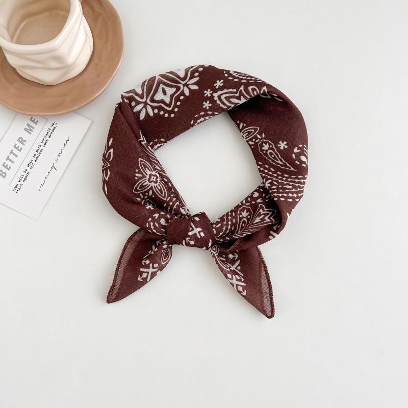 Polka dot silk scarf women's spring and summer new Korean ins versatile neck protection scarf fashion headscarf square scarf silk scarf