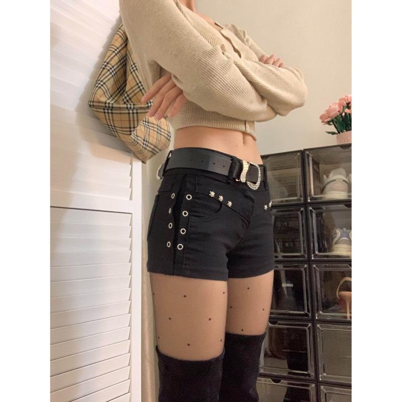 Black Rivet Women's Low-Rise Retro Denim Shorts - Hip-Lifting A-Line Hot Pants