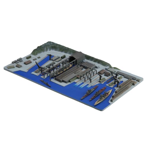 

1/3000 Коллекционная серия военно-морских портов №3 Военно-морской порт Курэ Пластиковая модель