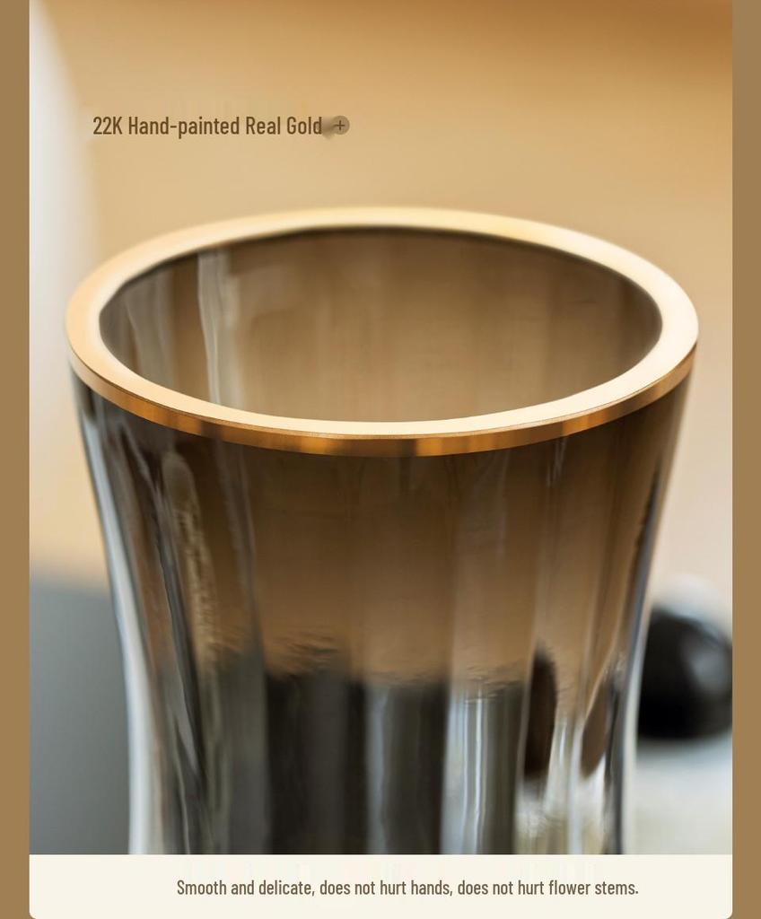 Elegant Small Glass Vase for Fresh Flowers - Perfect for Living Room or Dining Table Decor