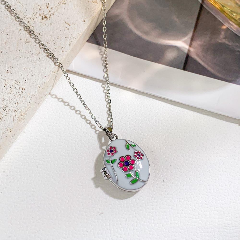 Opening and Closing Lid Photo Locket Pendant Necklace Titanium Steel Glazed Flower Choker Girl