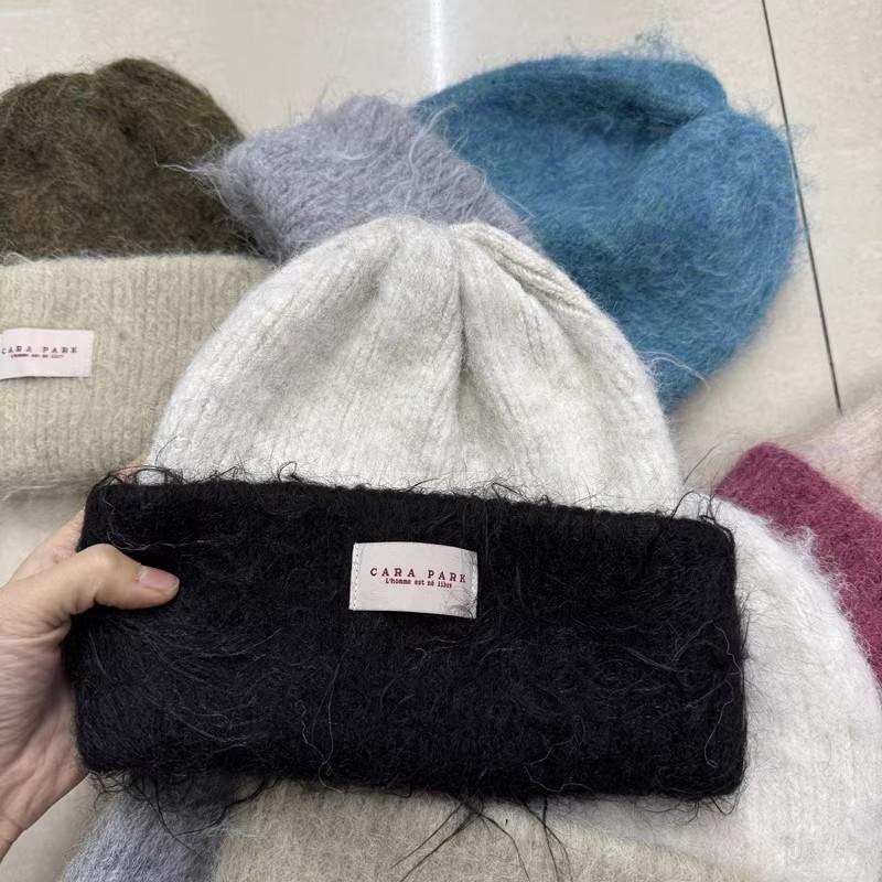 New Big Head Circumference Wool Hat for Women, Small Face In Autumn and Winter, Contrasting Colors, Thickened Warm Knitted Hat, Ear Protector, Col