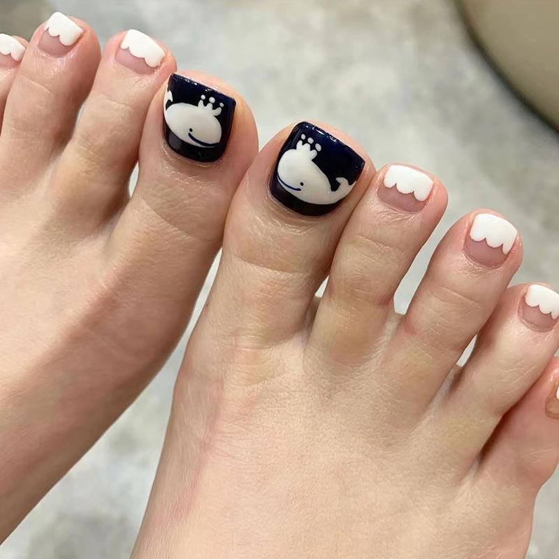 Detachable Black & White Whale Nail Art Tips