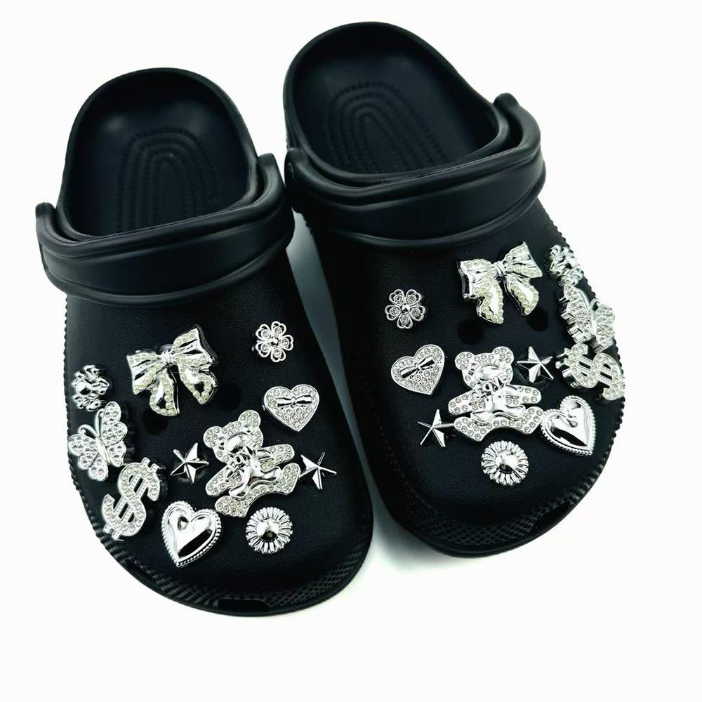 22PCS Summer Fashion Shoe Charms Set Accessories for Clogs Shoe Buckle Silver Diamond Bear Butterfly Rivet DIY Shoes Decorations