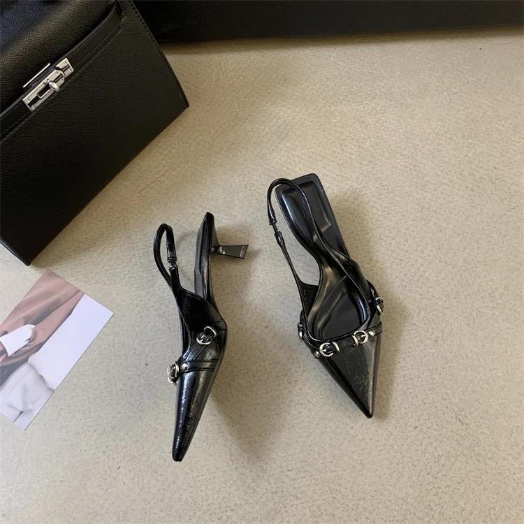 Fashion 2025 Summer Rivet Women Sandals Fashion Pointed Toe Nightclub Party Shoes Ladies Elegant Dancing Party High Heel Sandalias