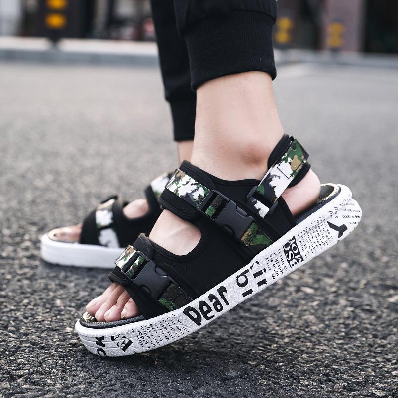 

Мужские сандалии новая летняя тенденция сандалии двойного назначения мужские нескользящие пляжные туфли на мягкой подошве мужские шлепанцы 46 камуфляжный