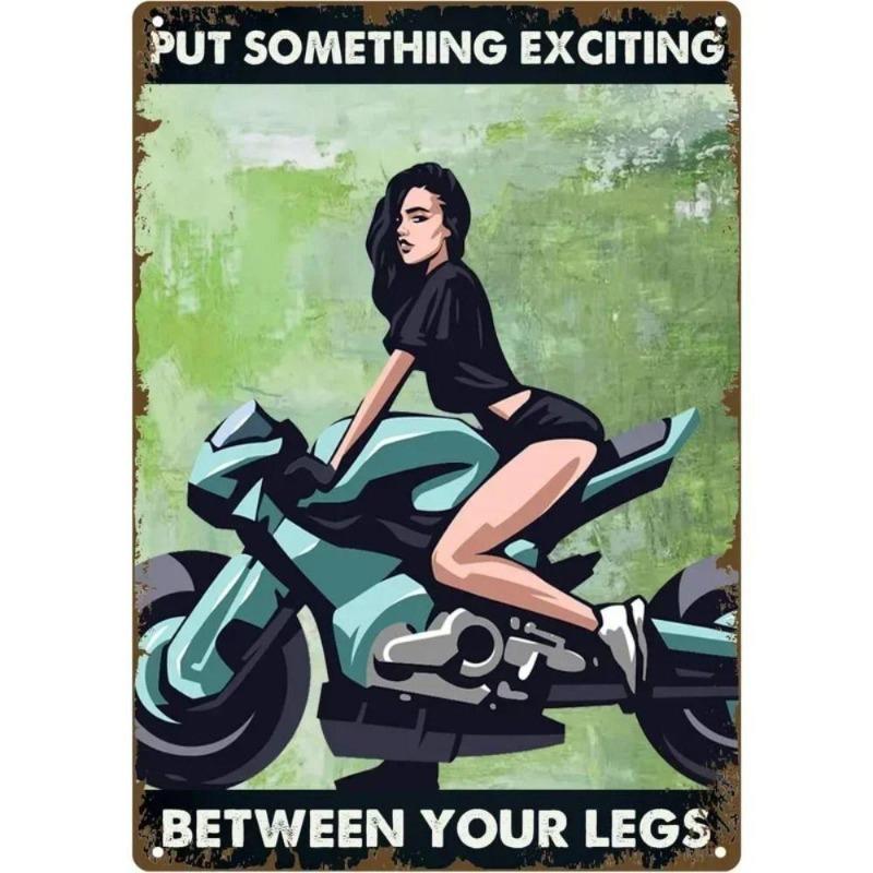 Pin-Up Girl Metal Sign, Vintage Wall Art Decor 30x20cm