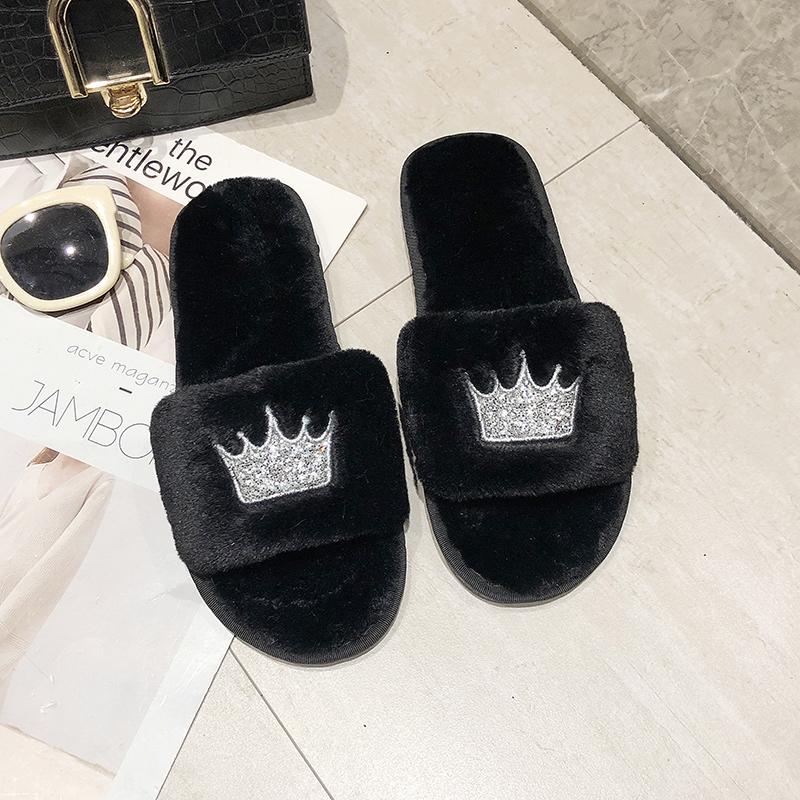 Fashion 2025 Chic Crystal Crown Fur Slippers Women Cozy Plush Pregnant Shoes Woman Pantuflas Flat Paillette Furry Slides Plus Size 36-41