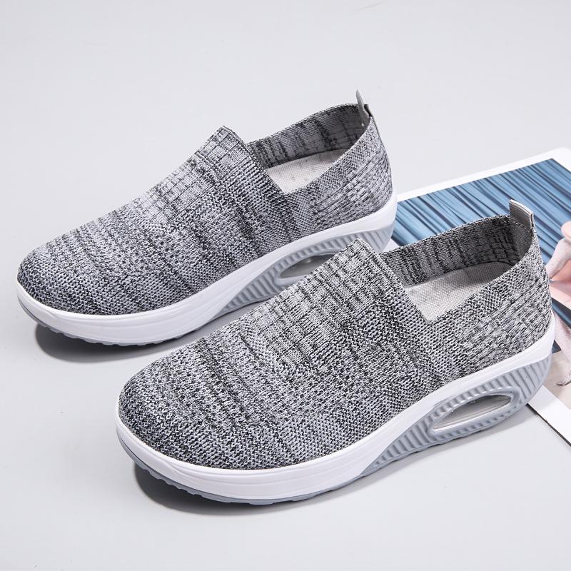 New fly-woven comfortable and breathable rocking shoes large size soft-soled casual shoes mesh air cushion sports women's shoes