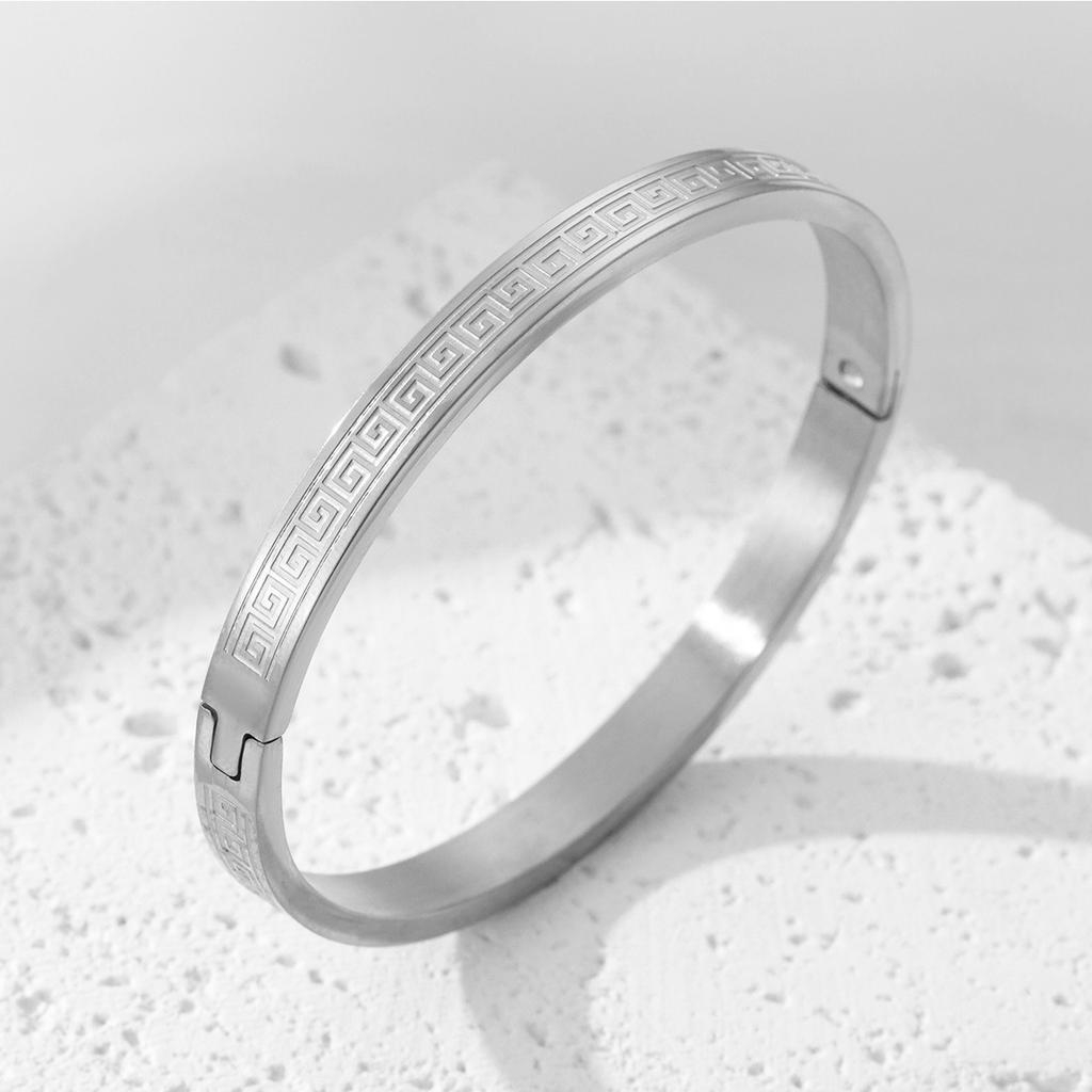 New Titanium Steel Bracelet Creative Corrosion Great Wall Back Pattern Grid Buckle Couple Bracelet Stainless Steel Decoration