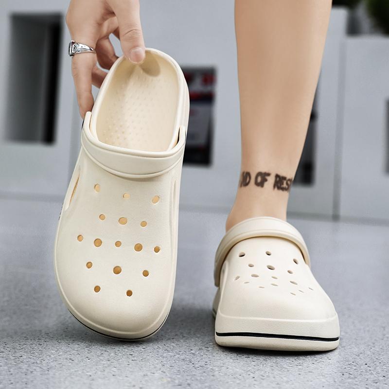 Fashion Men's Hollow Out Sandals 2024 New Summer Thick Bottom Slippers Non-slip Casual Soft Bottom Beach Shoes Pvc Upper Material